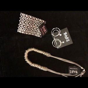 Silver necklace, bracelet and earring for $25